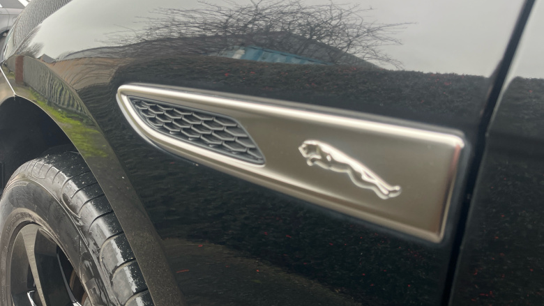 Jaguar F-Pace 2.0 D200 R-Dynamic S 5dr Auto AWD Diesel Estate